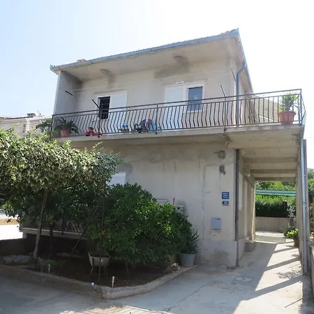 Sea&sun Apartment *